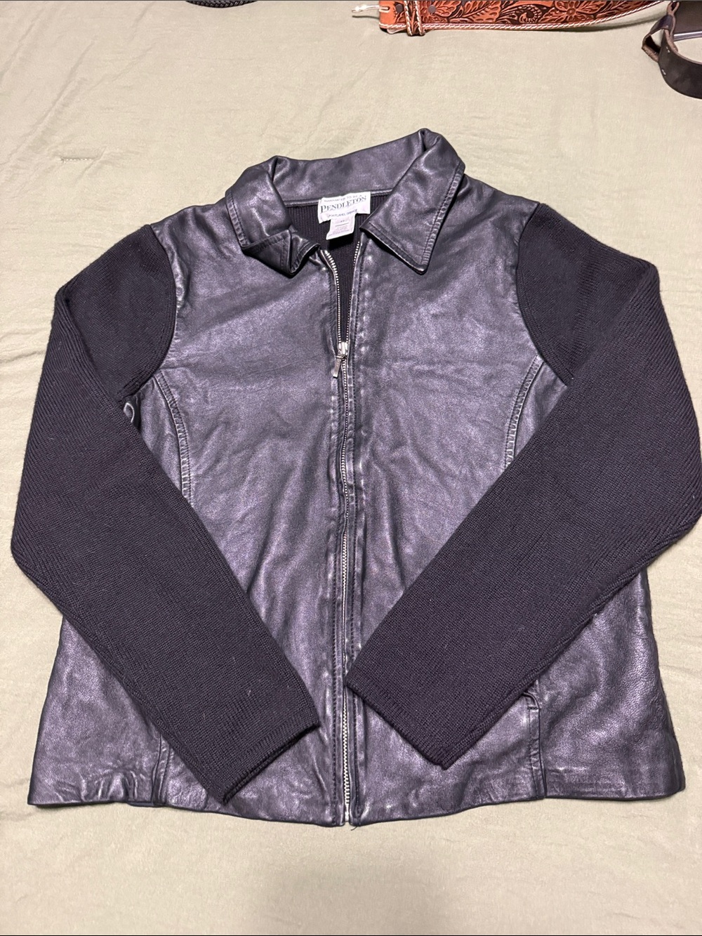 Vintage Pendleton Black Leather Jacket Mixed Knit Sweater Sleeves Womens M